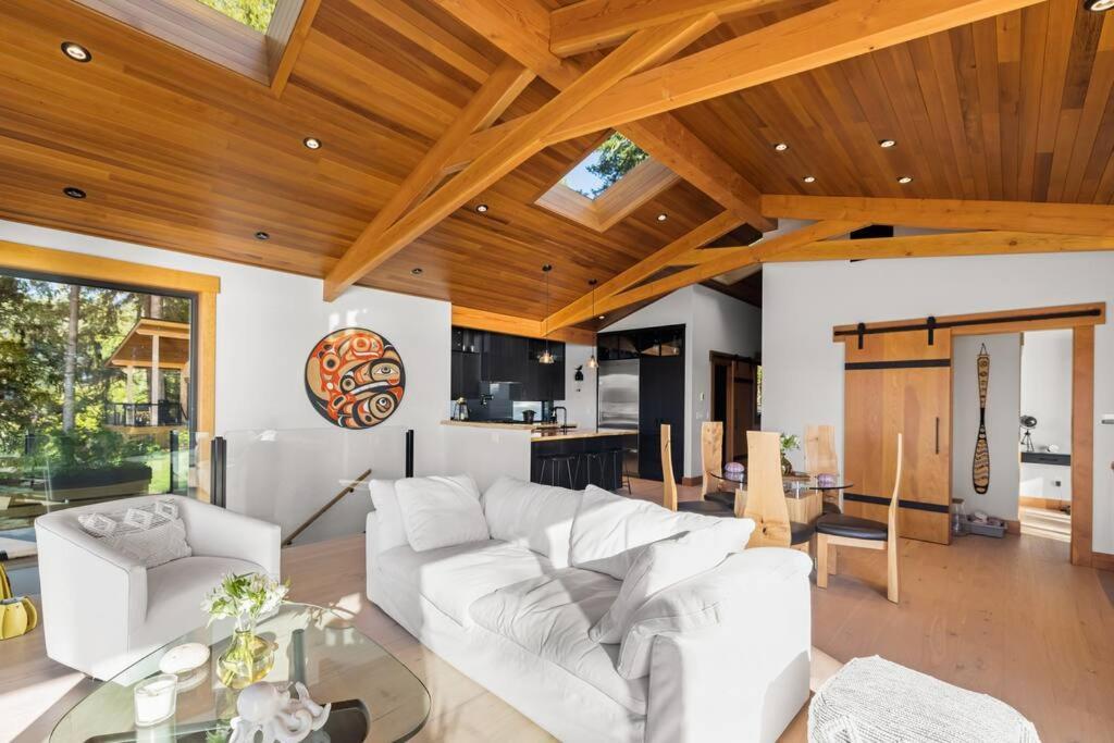 Kingfisher Manor Βίλα Sooke Εξωτερικό φωτογραφία