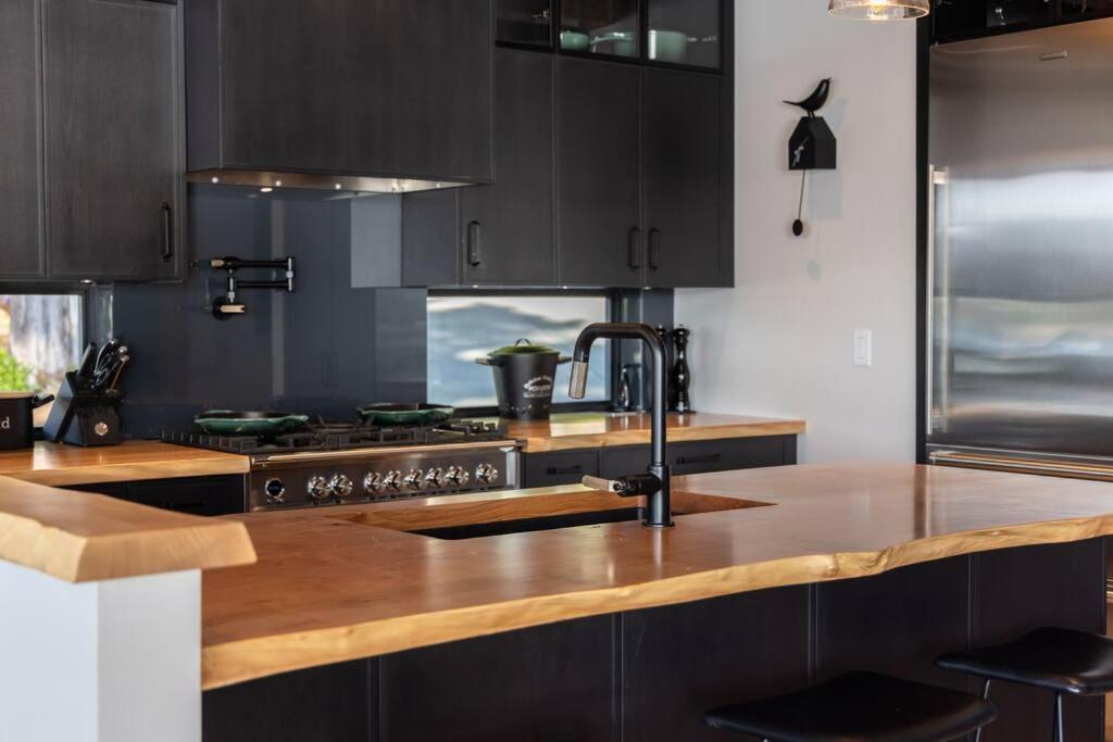 Kingfisher Manor Βίλα Sooke Εξωτερικό φωτογραφία