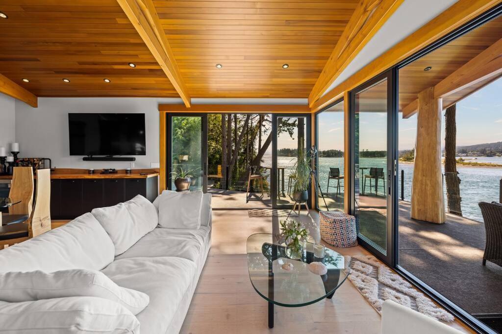 Kingfisher Manor Βίλα Sooke Εξωτερικό φωτογραφία